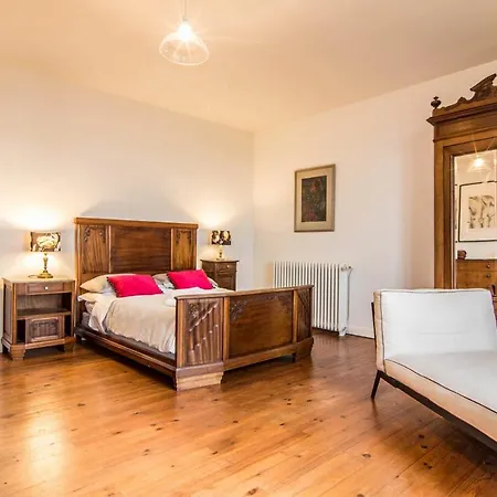 Sleeps 12 With Pool And Wifi Villa *