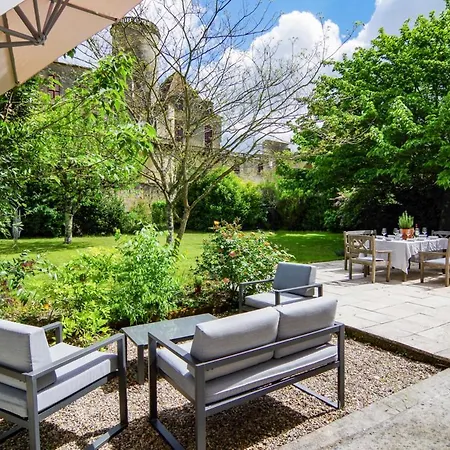 Sleeps 12 With Pool And Wifi Villa