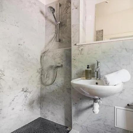 Sleeps 12 With Pool And Wifi *